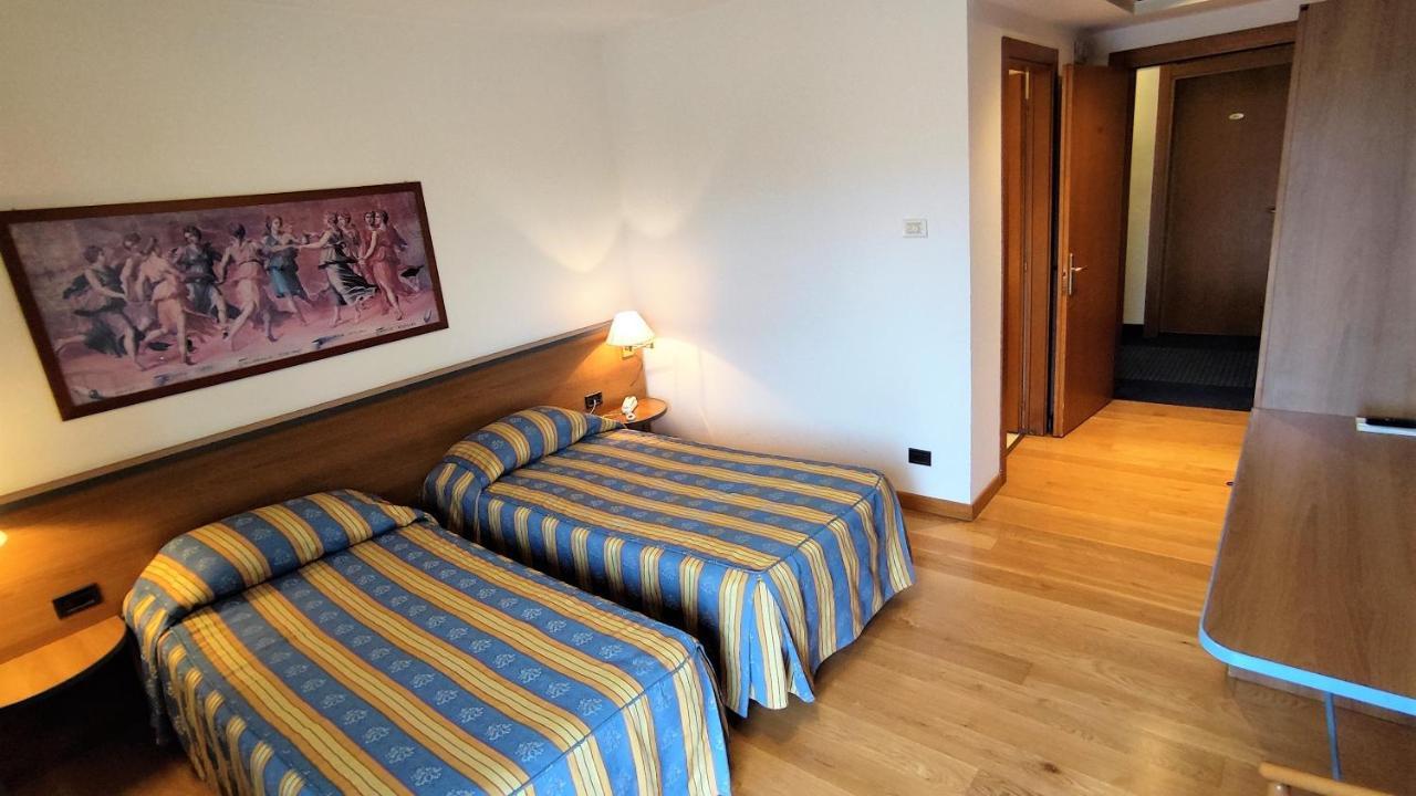 Hotel Luna Vigonovo  Eksteriør billede