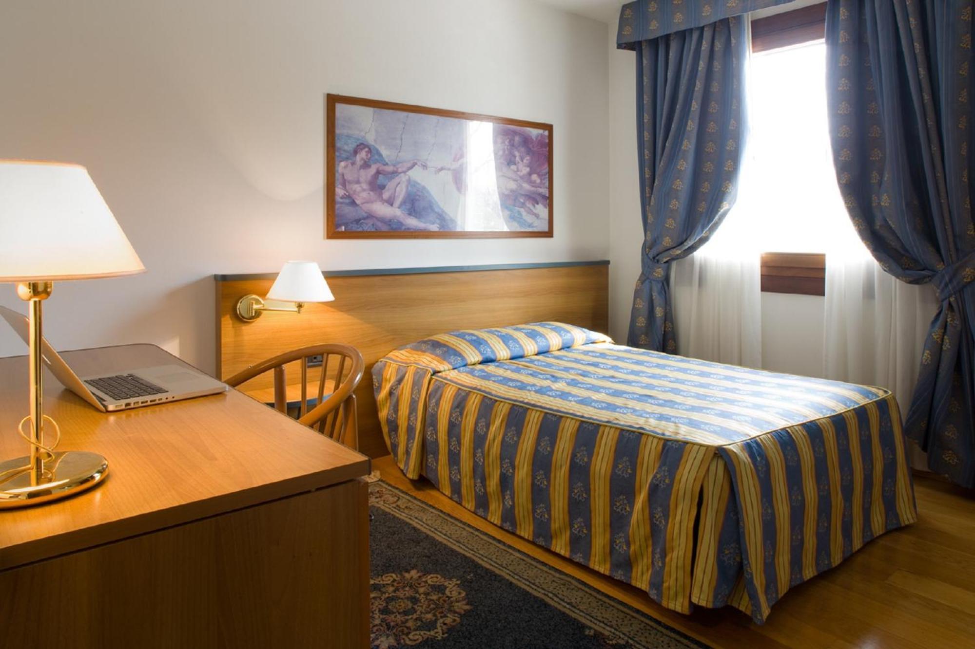 Hotel Luna Vigonovo  Værelse billede